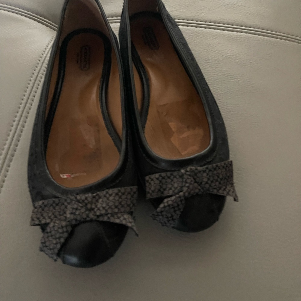 Coach Black and Tan Bow Flats